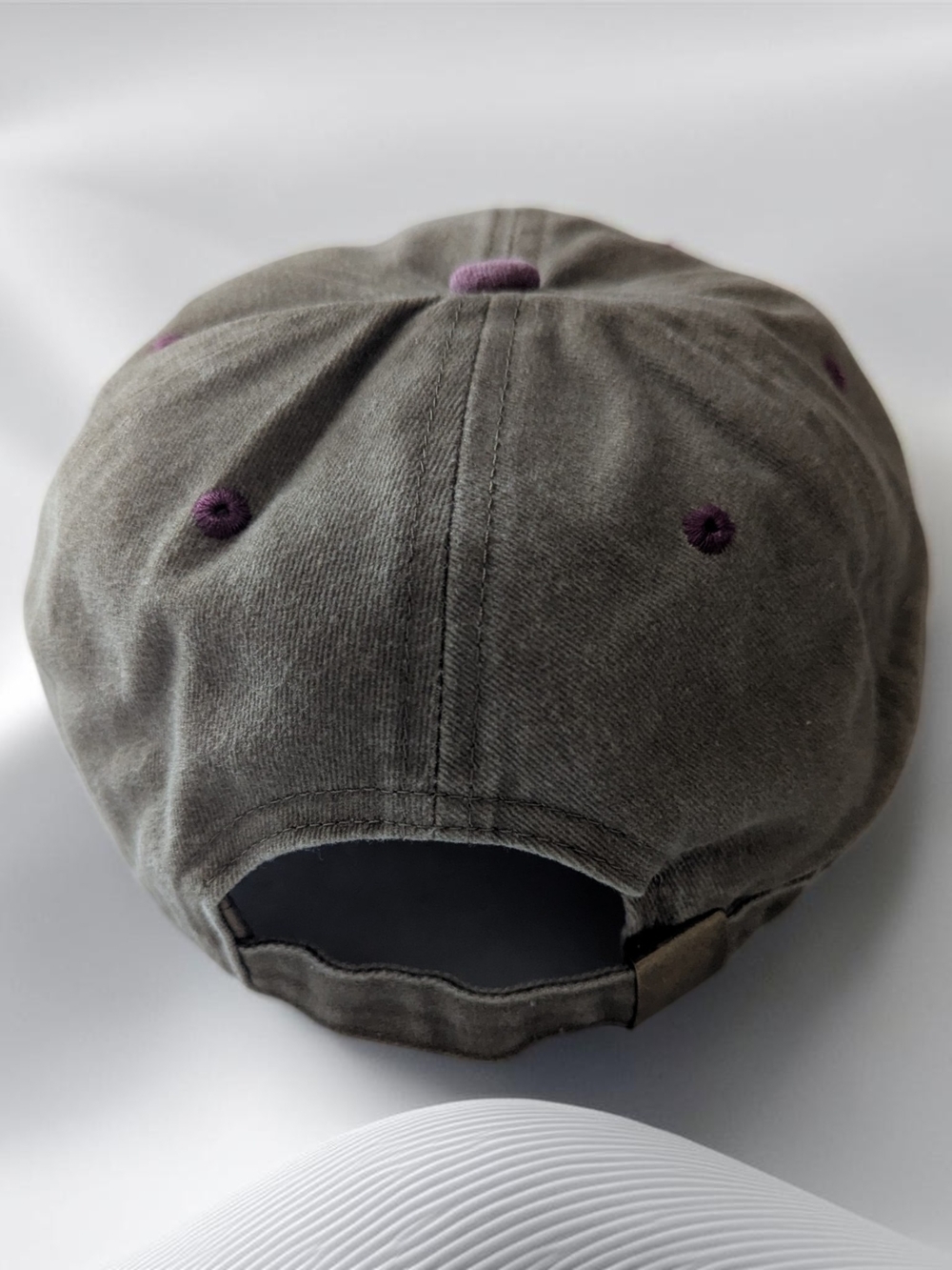 Women's Men's Dyed Washed Two-Tone Olive and Plum Baseball Cap Hat - Picture 4 of 4